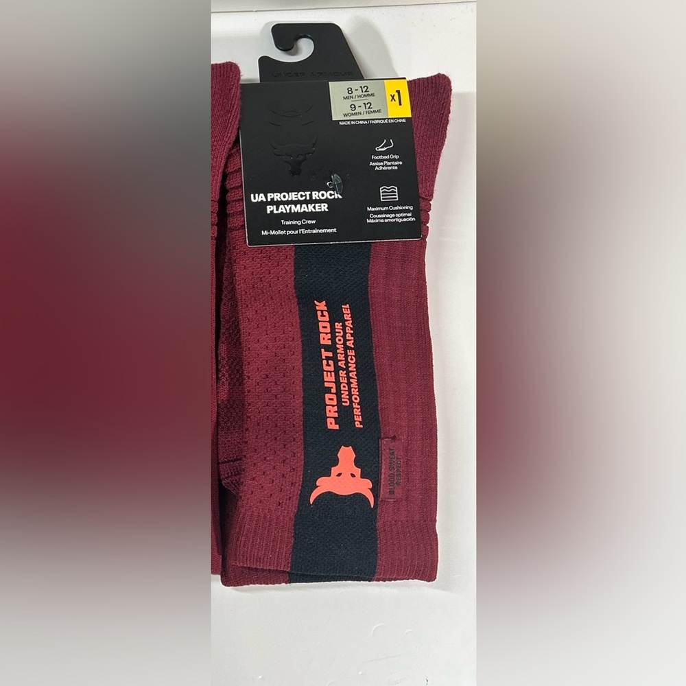Under Armour Project Rock Playmaker Iron Paradise Socks 8-12 MM Burgundy 1 pair